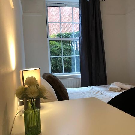 Comfy Private Bedrooms Near O2 Forum Kentish Town, Camden London Exterior photo