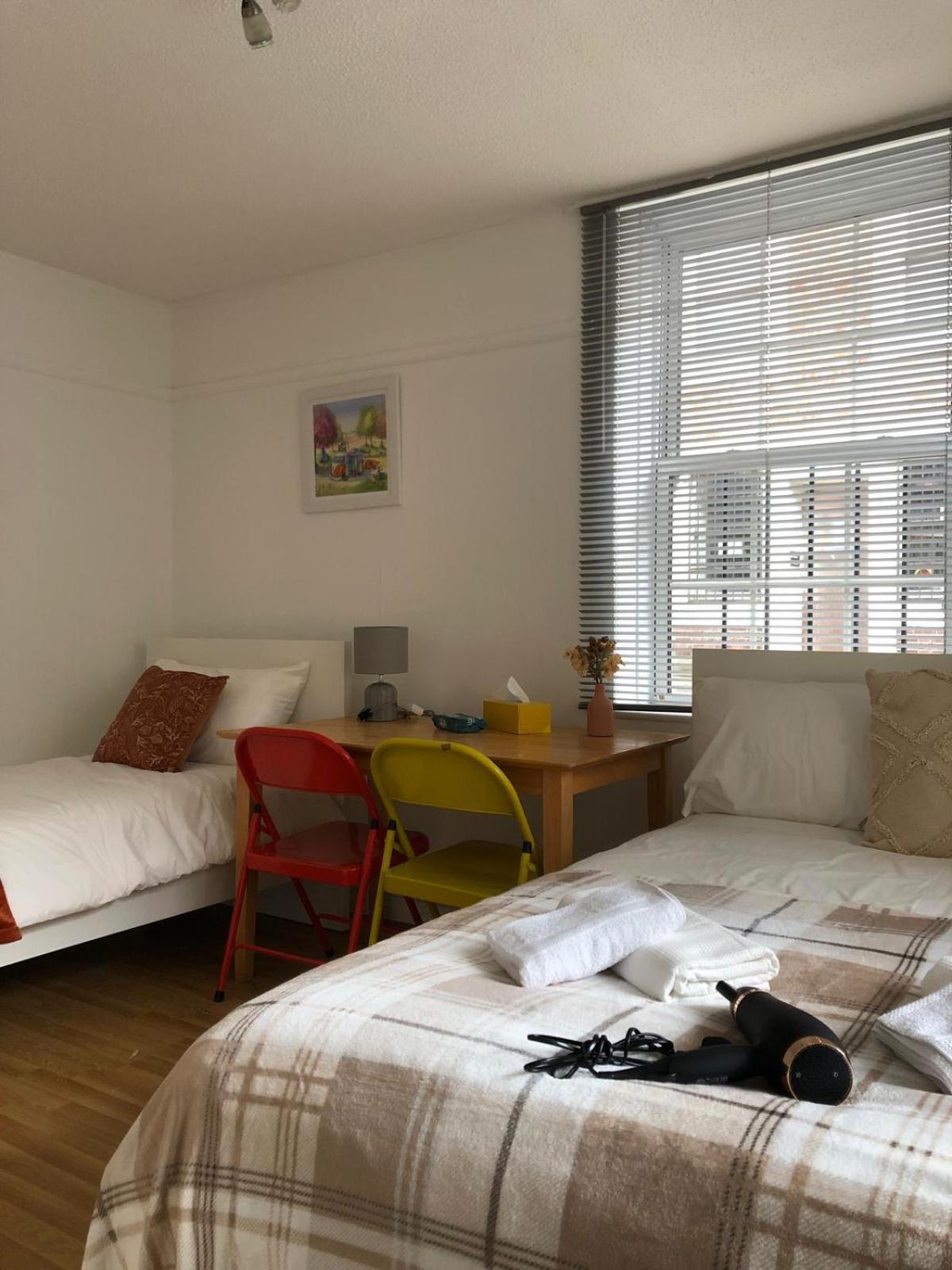 Comfy Private Bedrooms Near O2 Forum Kentish Town, Camden London Exterior photo