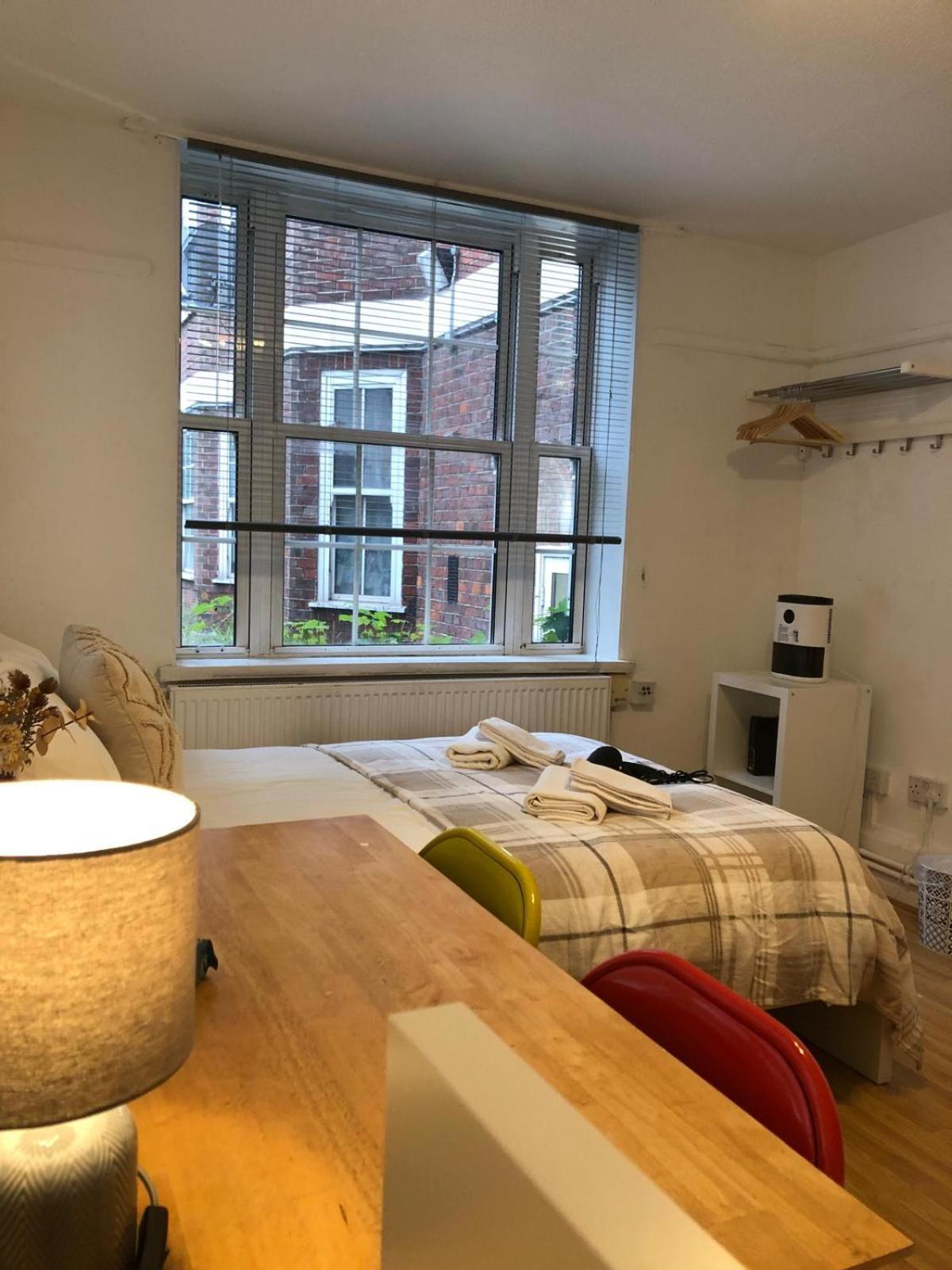 Comfy Private Bedrooms Near O2 Forum Kentish Town, Camden London Exterior photo