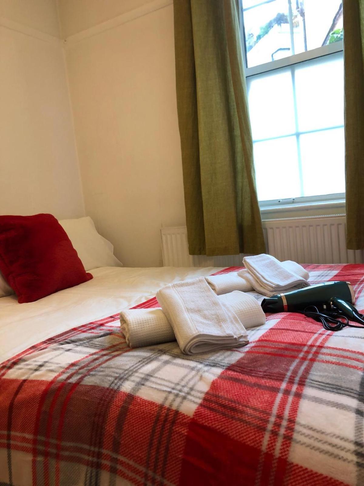 Comfy Private Bedrooms Near O2 Forum Kentish Town, Camden London Exterior photo