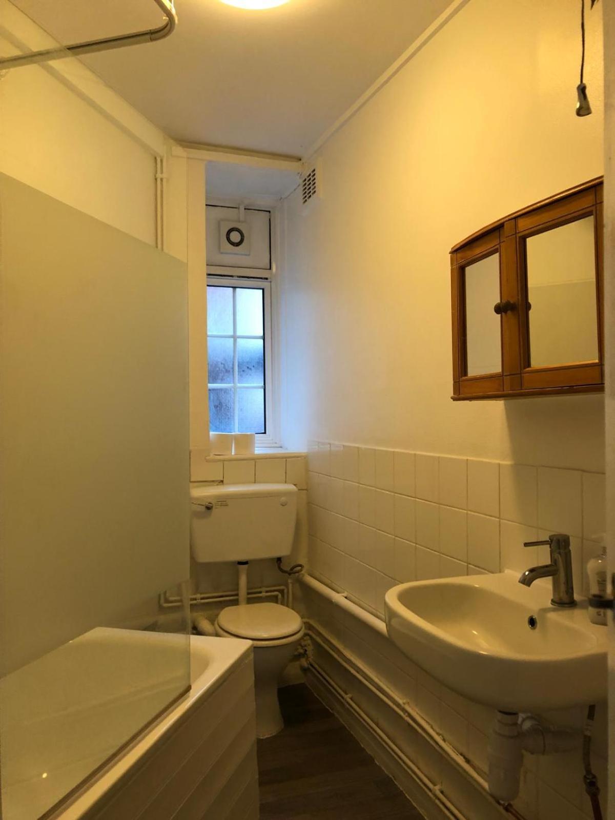 Comfy Private Bedrooms Near O2 Forum Kentish Town, Camden London Exterior photo